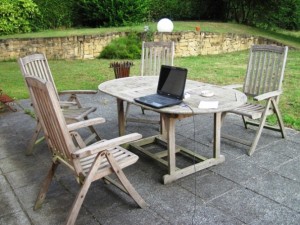 My office in Simon's back garden...