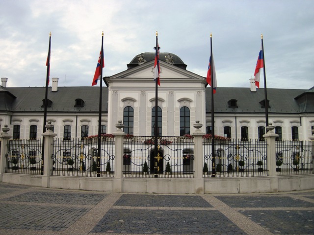 15. The Presidential Palace on the main square...