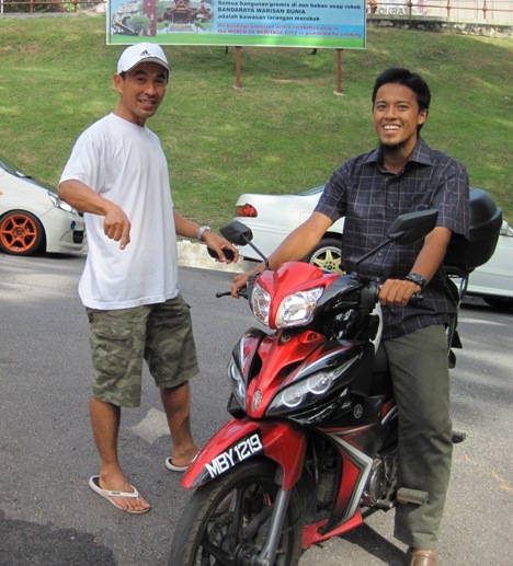 11. Budi arrives to spend some time with us... She was from Chile and needed directions...