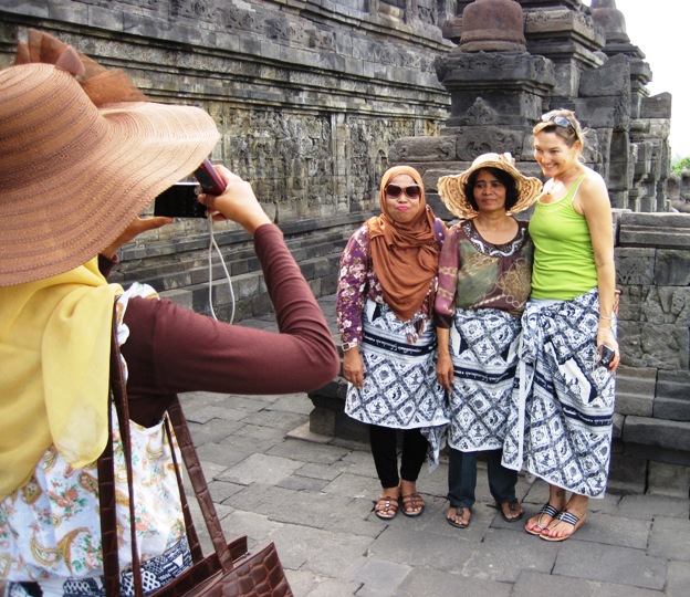 15. Patricia was often stopped by the locals so that they could have their photo taken with her...