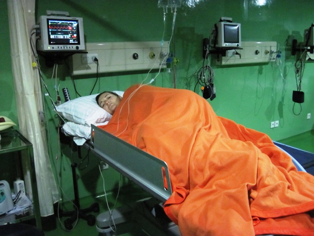 7. The Recovery room... After four hours of surgery, my relief at seeing Patti again made me forget all about my phobia of being anywhere near such a place...!!