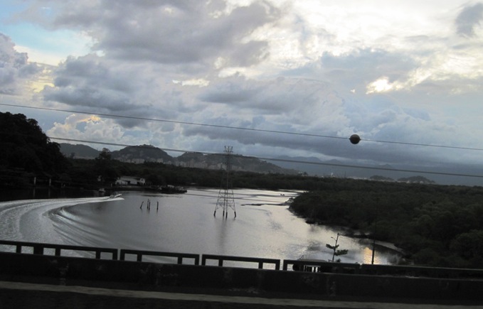 4. The light was fading fast and I was still an hour from Sao Sebastiao...!!