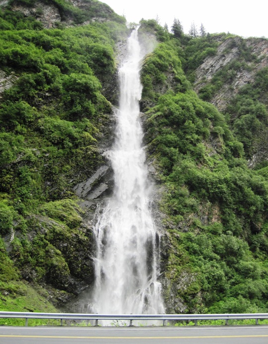 Had to make a stop at Bridal Veil Falls of course...!! Beautiful.... Just like....