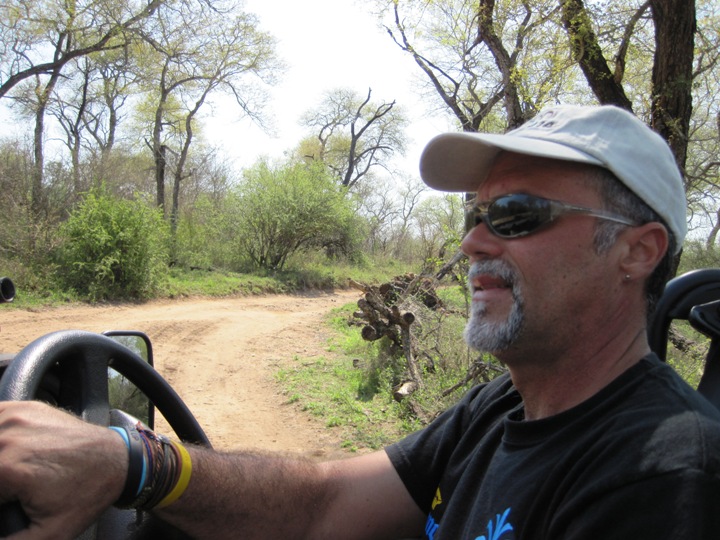 24. Then it was a short drive back to the main lodge to hand back our Landrover and prepare for the rife back to White River...