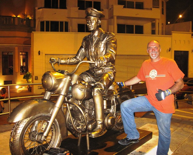 14. Posing with Pedro...!!